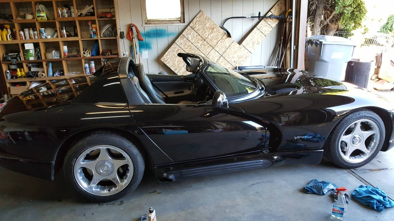 Illustration for article titled At $18,100, Could This Lemon-Law 1993 Dodge Viper be a Totally Sweet Deal?